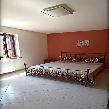 Casa Micol דירה *